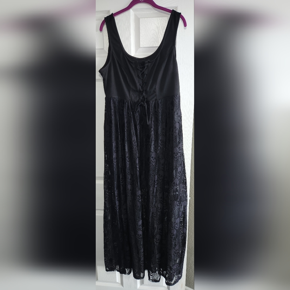 Black Lace-Up Skull Lace Maxi Dress Plus Size
